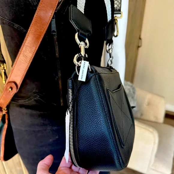 Rare Amazing New nwt Marc Jacob’s flap clip on shoulder strap Star fob S… - Picture 12 of 12